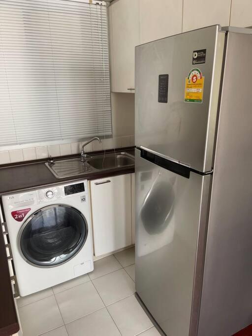 Delightful Condo In Central Location At Sukhumvit 49 Bangkok Bagian luar foto